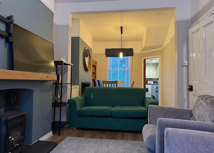 Stylish, Spacious And Central 4 Bedroom House