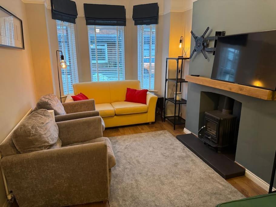 Stylish, Spacious And Central 4 Bedroom House Holiday home